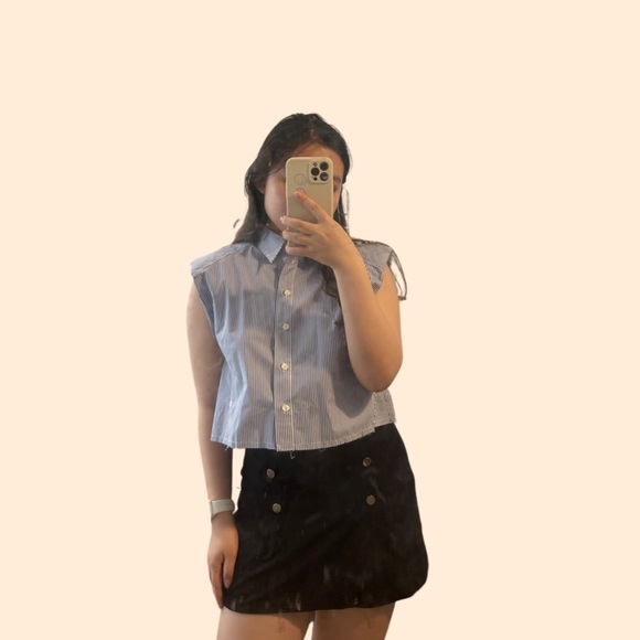 h&m top with shoulder pad (99% new) - Picture 1 of 3